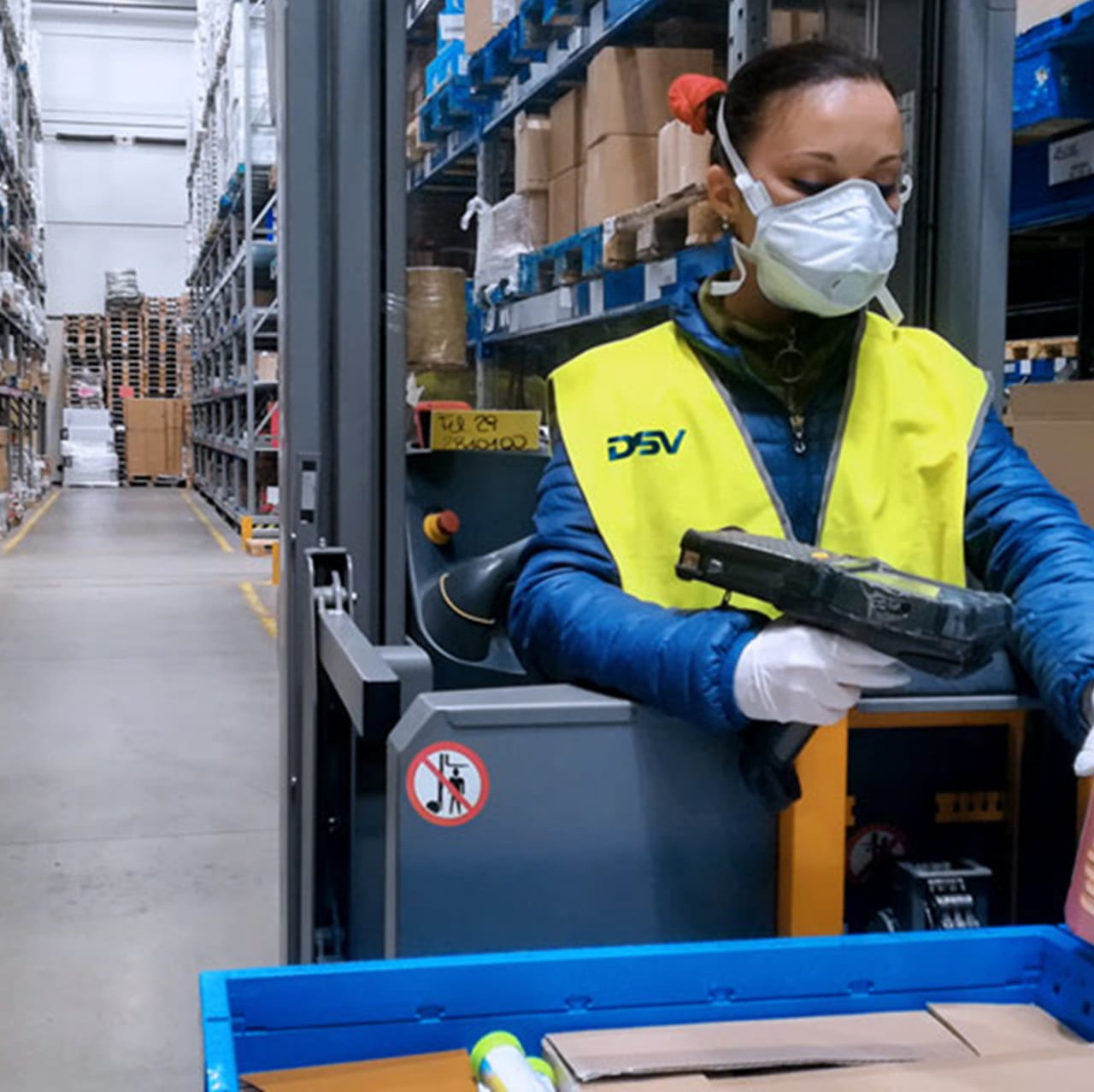 Healthcare employees working during Covid with PPE